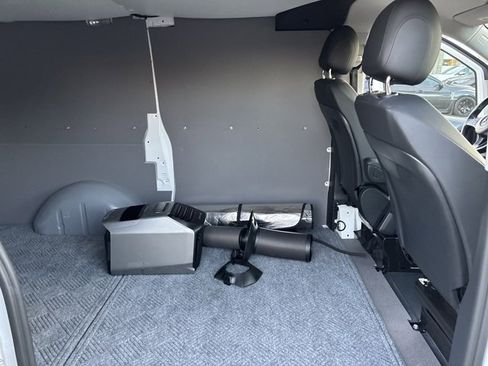 Used 2023 Mercedes-Benz Metris Cargo image 18