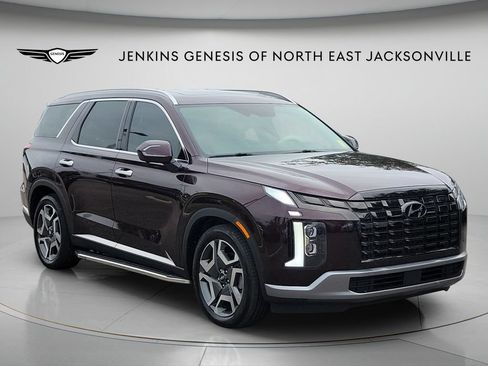 Used 2024 Hyundai Palisade Limited FWD image 1