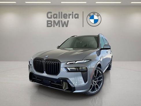 Used 2026 BMW X7 xDrive40i w/ M Sport Package image 1