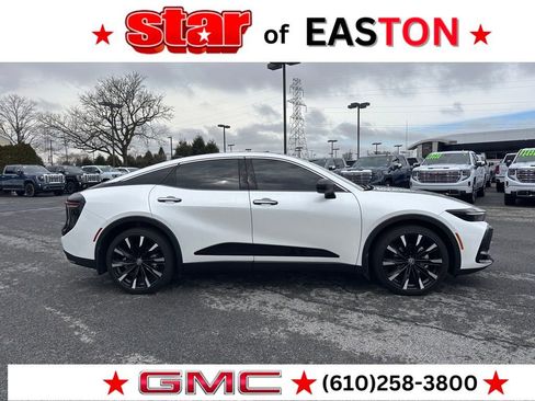 Used 2024 Toyota Crown Platinum image 3