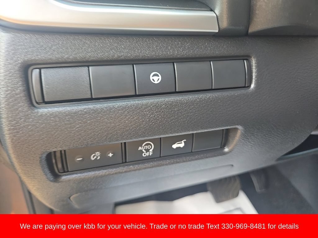 Used 2024 Nissan Rogue SV w/ SV Premium Package AWD/4WD image 13