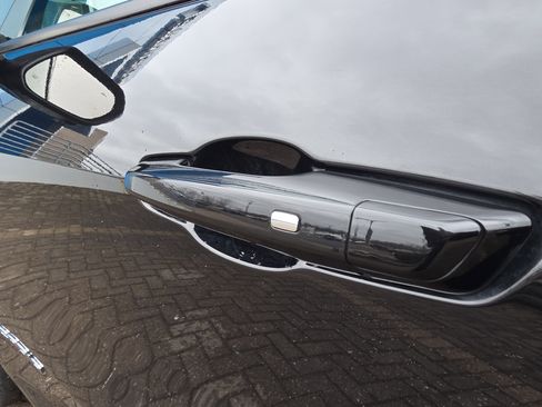 Used 2025 GMC Acadia Elevation image 14