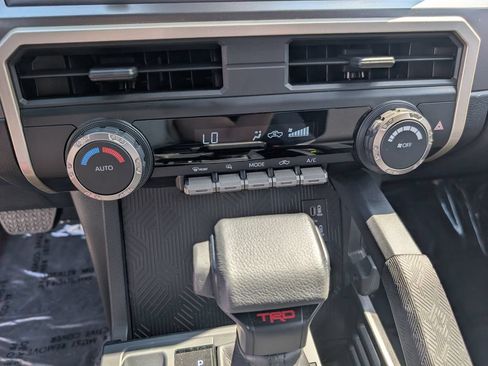 Used 2025 Toyota Tacoma TRD Off-Road AWD/4WD image 18