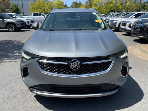 Used 2023 Buick Envision Avenir FWD image 2