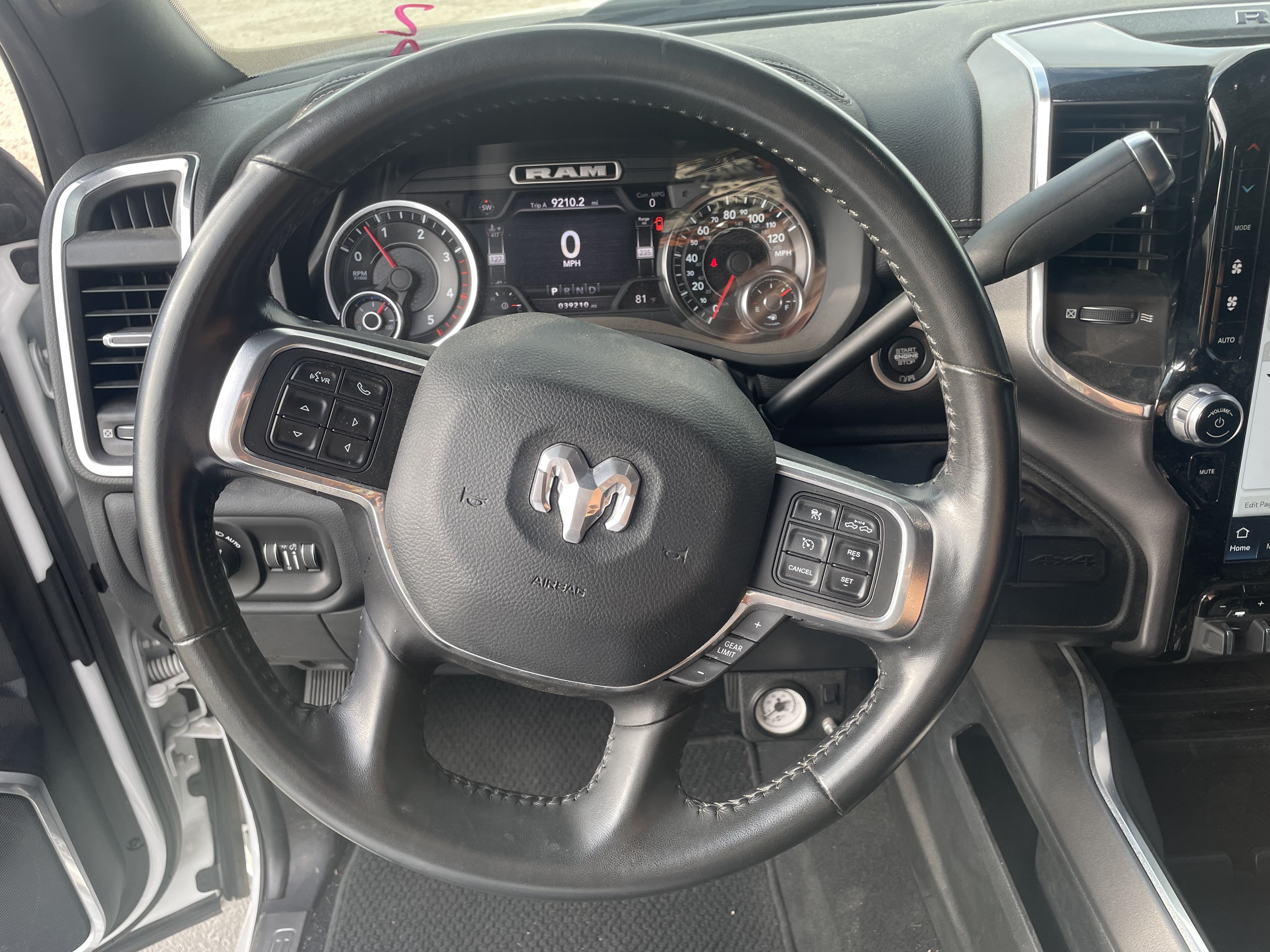 Used 2022 RAM 2500 Laramie AWD/4WD image 15