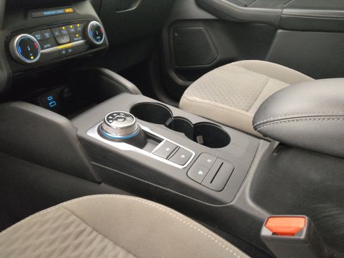 Used 2022 Ford Escape SE w/ SE Sport Appearance Package FWD image 26