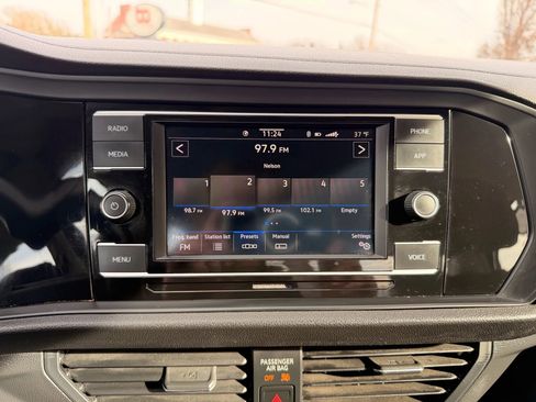 Used 2020 Volkswagen Jetta S image 19