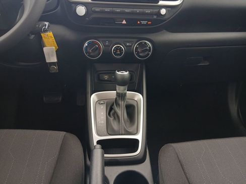 New 2026 Hyundai Venue SE FWD image 11