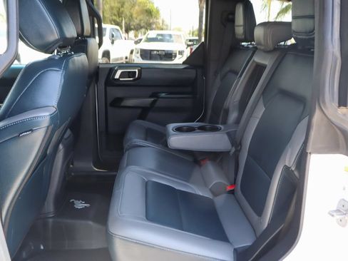 Used 2024 Ford Bronco Outer Banks AWD/4WD image 36