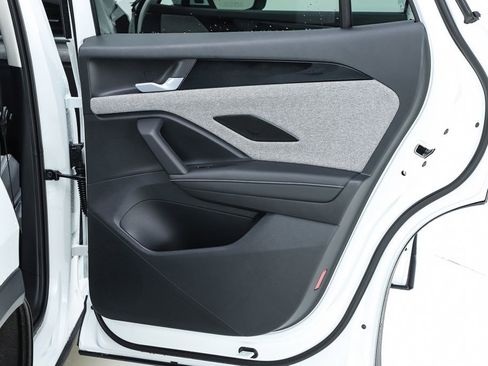 New 2026 Volkswagen Tiguan S image 30