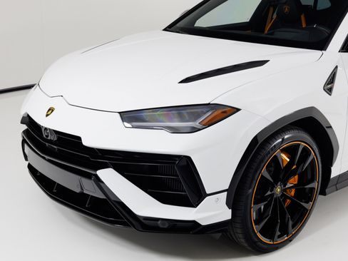 Used 2024 Lamborghini Urus S image 72