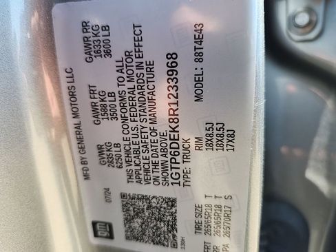 Used 2024 GMC Canyon AT4 w/ AT4 Premium Package image 10