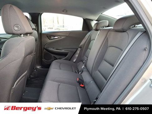Used 2022 Chevrolet Malibu LS image 12