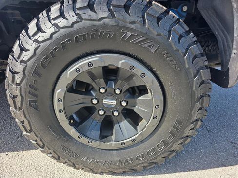 Used 2018 Ford F150 Raptor w/ Equipment Group 802A Luxury image 21