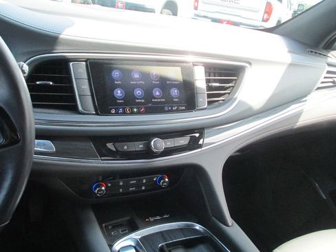 Used 2023 Buick Enclave Essence w/ Experience Buick Package AWD/4WD image 29