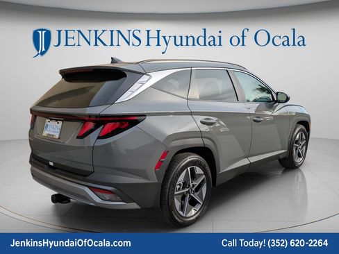 New 2026 Hyundai Tucson SEL FWD image 3
