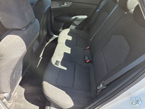 Used 2019 Kia Forte LXS image 10