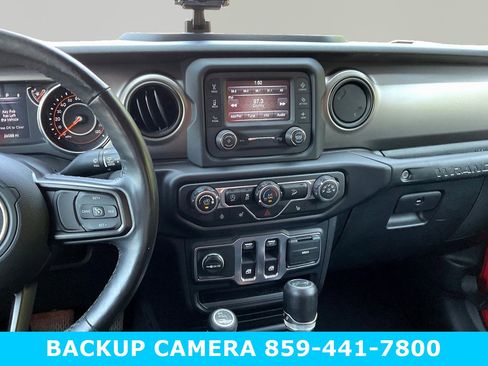 Used 2018 Jeep Wrangler Sport AWD/4WD image 9