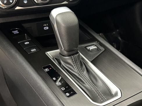 Certified 2025 Nissan Kicks SV FWD image 20