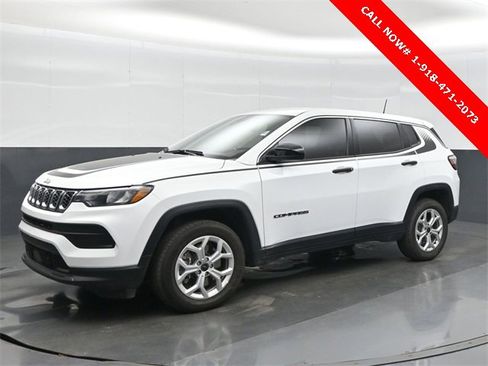 New 2025 Jeep Compass Sport w/ Mopar Graphics Package image 3