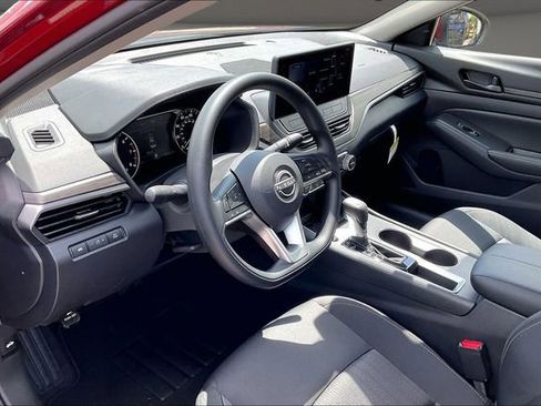 New 2026 Nissan Altima 2.5 SV w/ SV Special Edition Package FWD image 7