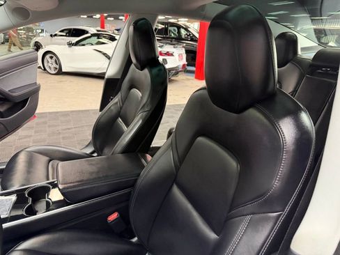 Used 2018 Tesla Model 3 Long Range AWD/4WD image 33