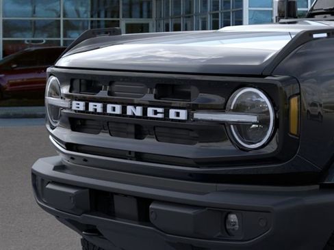New 2026 Ford Bronco Outer Banks AWD/4WD image 19
