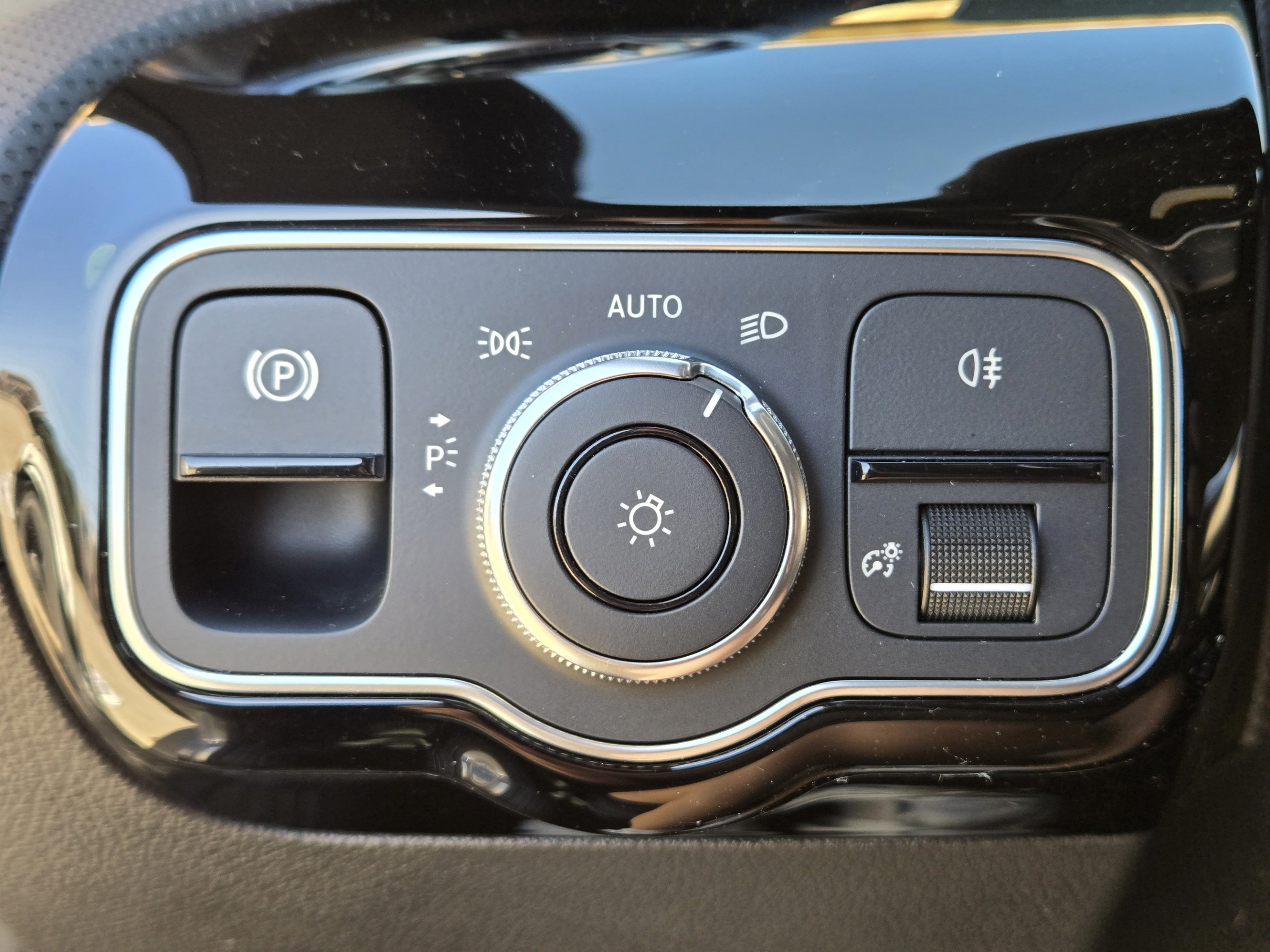 Used 2023 Mercedes-Benz CLA 250 4MATIC image 18