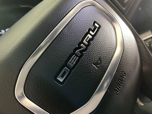 Used 2025 GMC Sierra 2500 Denali Ultimate image 47