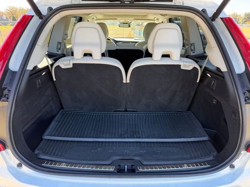 Used 2023 Volvo XC90 B5 Core w/ Protection Package image 10