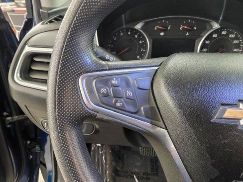 Used 2019 Chevrolet Equinox LT FWD image 17
