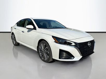 New 2025 Nissan Altima 2.5 SL