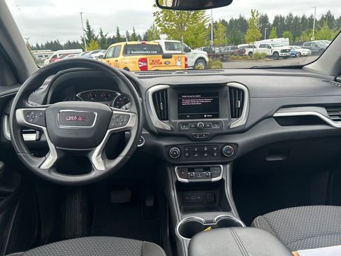 Used 2024 GMC Terrain SLE AWD/4WD image 7
