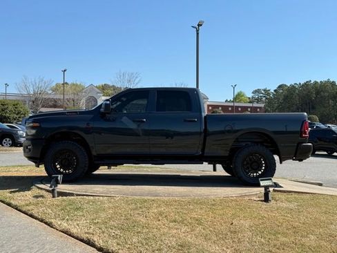 New 2026 RAM 2500 Tradesman AWD/4WD image 4
