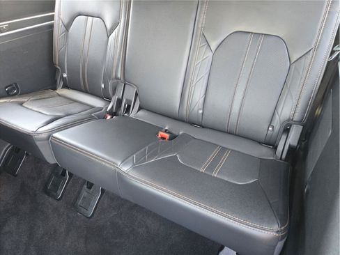 Certified 2022 Ford Expedition Platinum RWD image 29