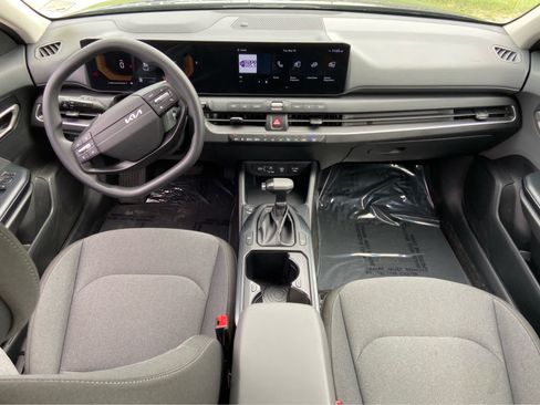 Used 2025 Kia K4 FWD image 18