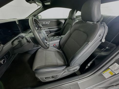 Used 2024 Ford Mustang Coupe RWD image 13