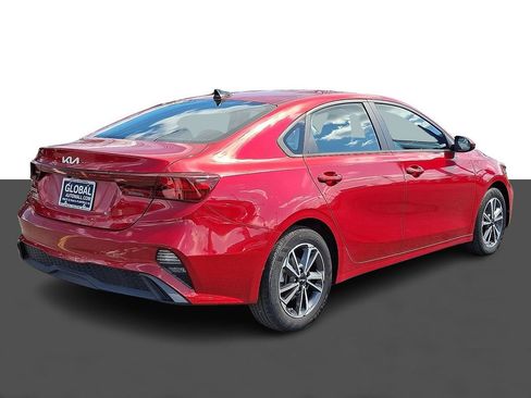 Used 2023 Kia Forte LXS image 7