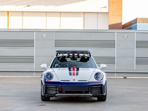 Used 2024 Porsche 911 Dakar AWD/4WD image 3