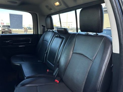 Used 2017 RAM 1500 Laramie image 25