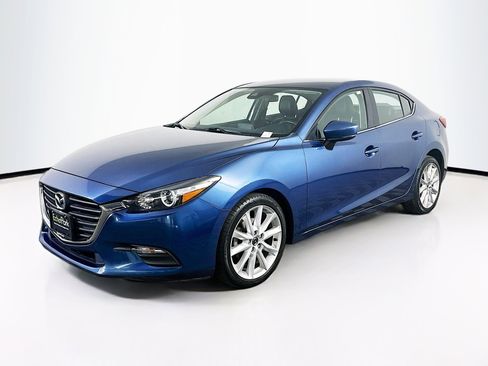 Used 2017 MAZDA MAZDA3 Touring FWD image 3