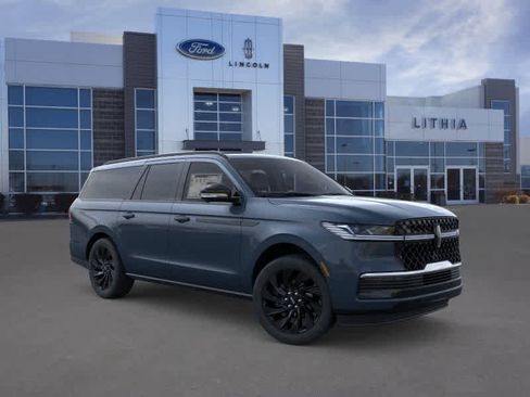 New 2025 Lincoln Navigator L Reserve w/ Jet Appearance Package image 7
