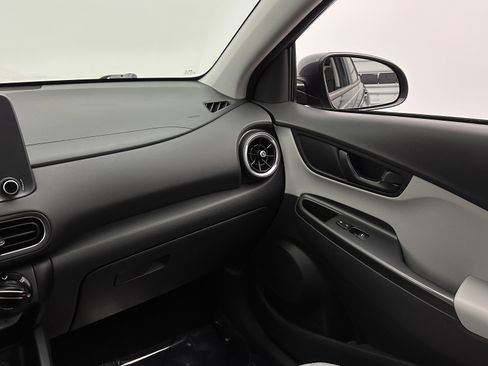 Used 2022 Hyundai Kona SEL image 28