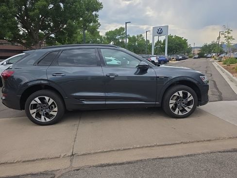 Used 2022 Audi e-tron Premium AWD/4WD image 7