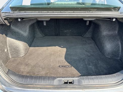 Used 2025 Nissan Altima 2.5 SR FWD image 23