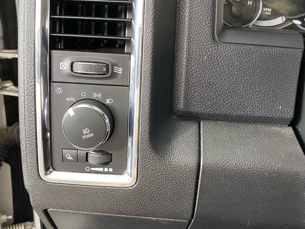 Used 2017 RAM 1500 Laramie w/ Convenience Group AWD/4WD image 23