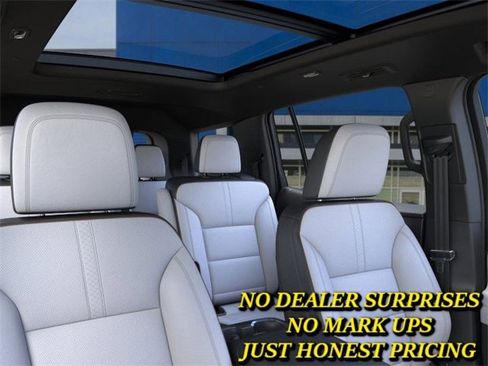 New 2026 Chevrolet Traverse High Country w/ LPO, Floor Liner Package image 24