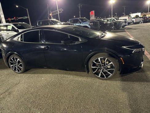 Used 2024 Toyota Prius Prime FWD image 2