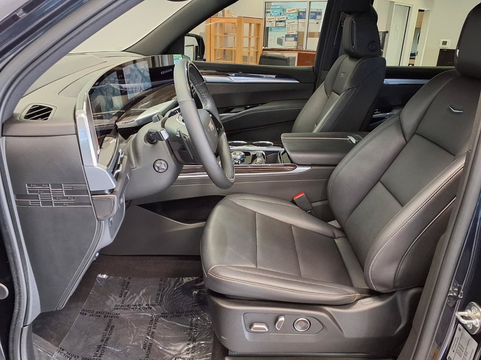 Used 2025 Cadillac Escalade Luxury RWD image 21