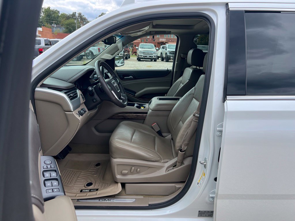 Used 2016 GMC Yukon SLT w/ Open Road Package AWD/4WD image 14